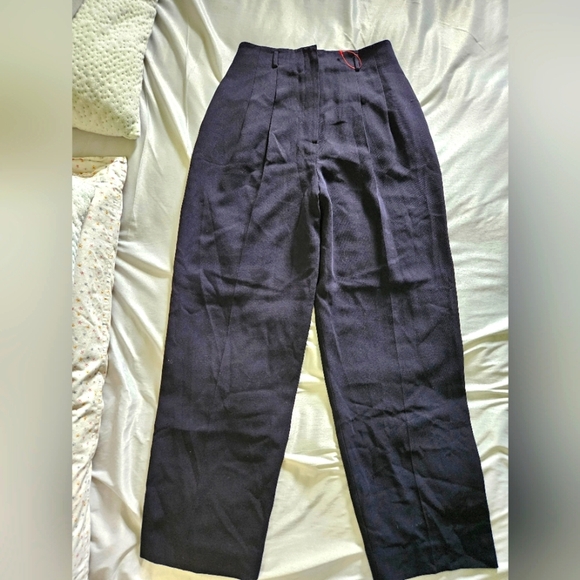 Tahari Classic Black Trousers 100% Wool Size 6 NWOT - Picture 1 of 9